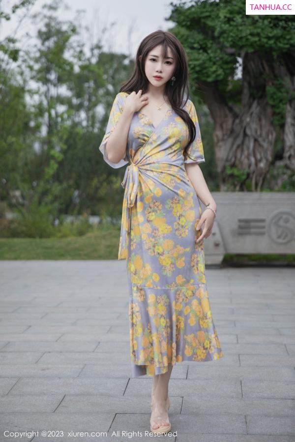   [XiuRen]高清写真图 2023.06.20 No.6949 严利娅Yuliya 长裙美腿第10张图片